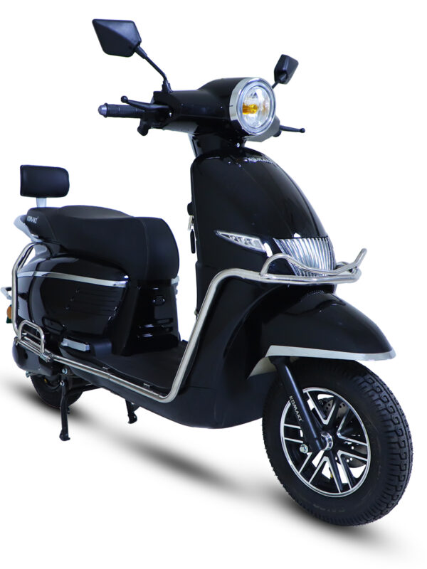 Komaki Flora (Jet Black, 60 to 70 km/h, Range: 80 km to 100 km per Charge)