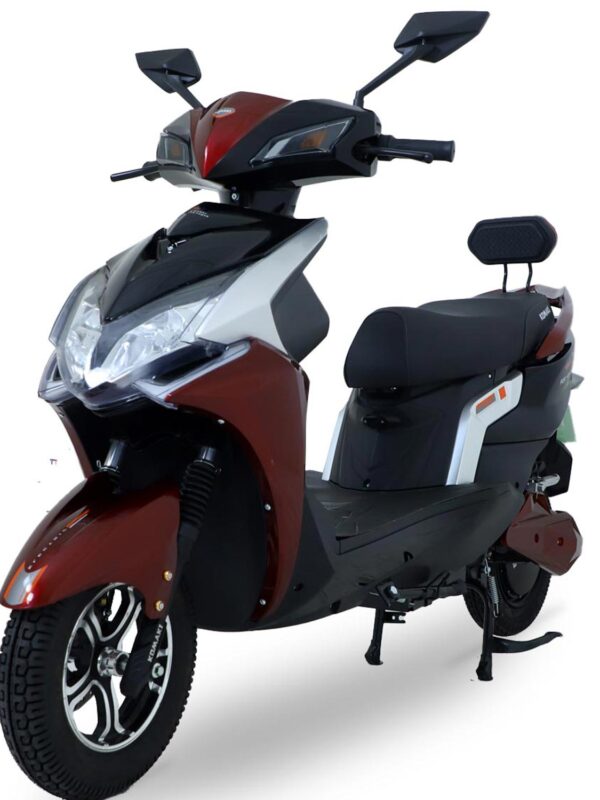 KOMAKI X2 VOGUE  65 KM TO 75 KM PER CHARGE, No RTO Registration and DL Required (Garnet Red)