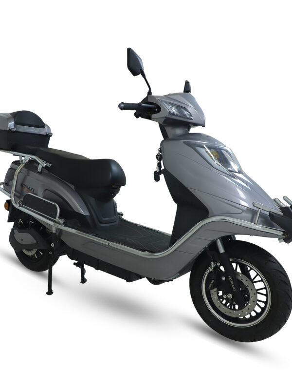 Komaki TN-95 Sport  (Metal Grey, 75 km/h to 85 km/h, Range: 150 km to 180 km per Charge)